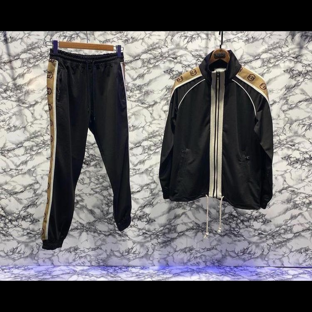 Gucci Men Black Color Zip Up